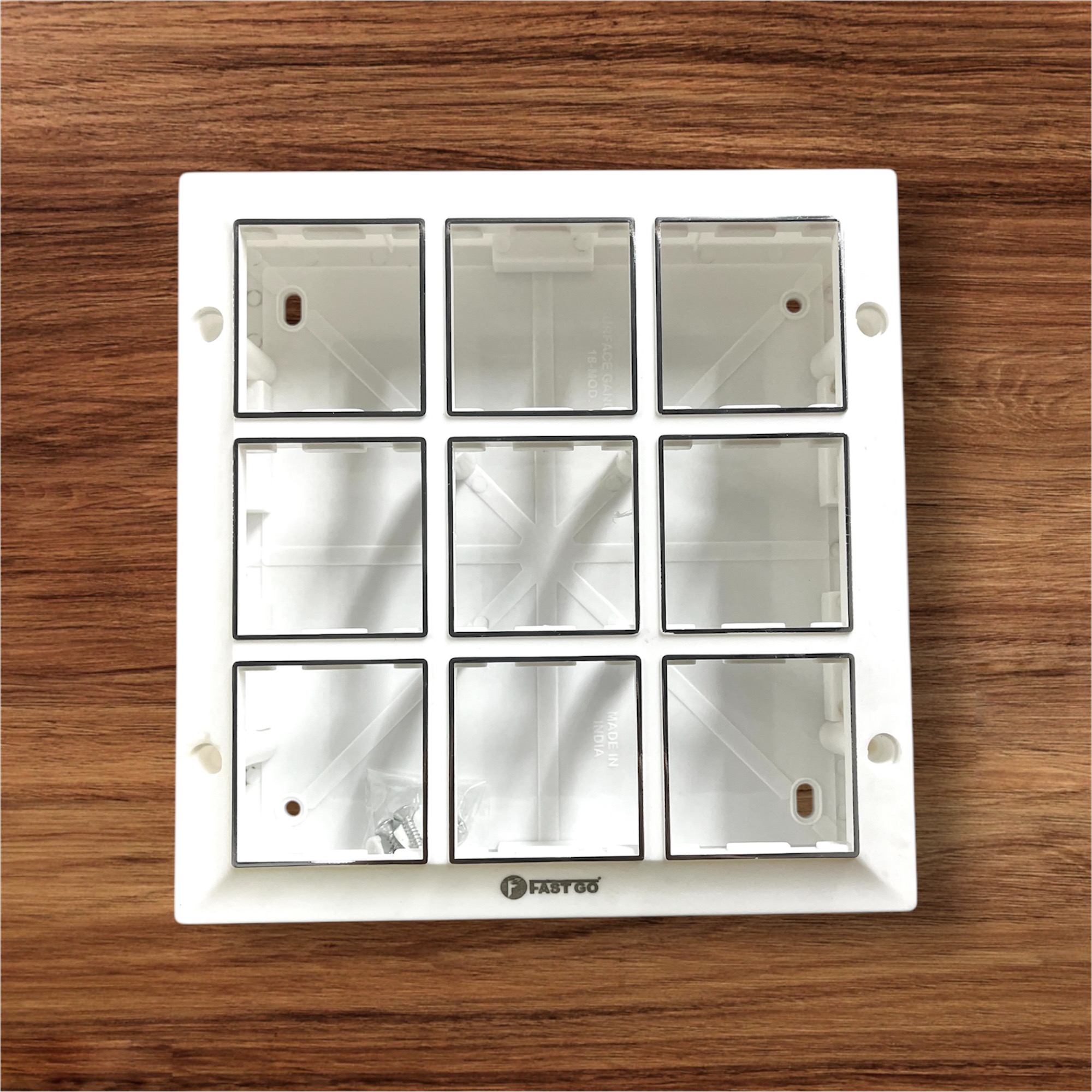 Modular Gang Box 18M